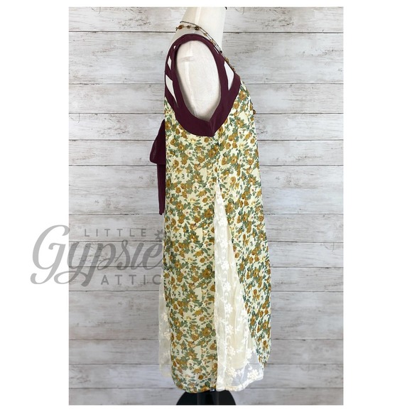 Ryu 70s Cage Flowers and Lace Midi Dress - Picture 9 of 12